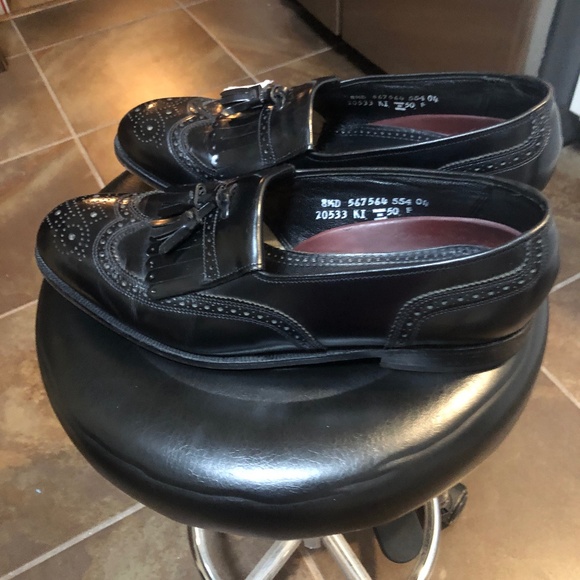 Florsheim Black Leather Wing Tip w Tassel - 60